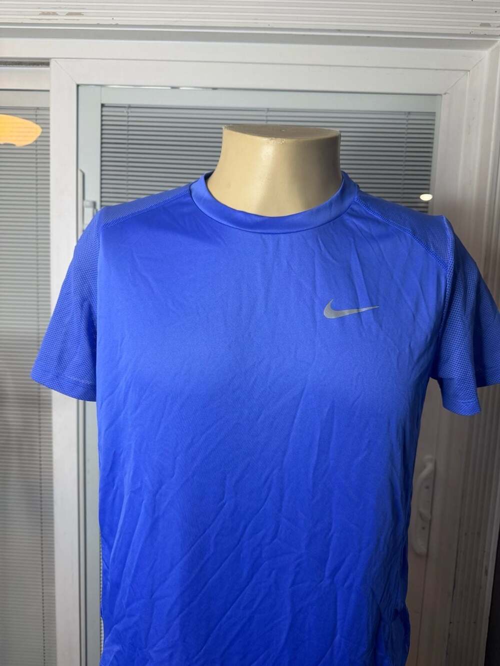 NWT Women’s Nike running T-shirt